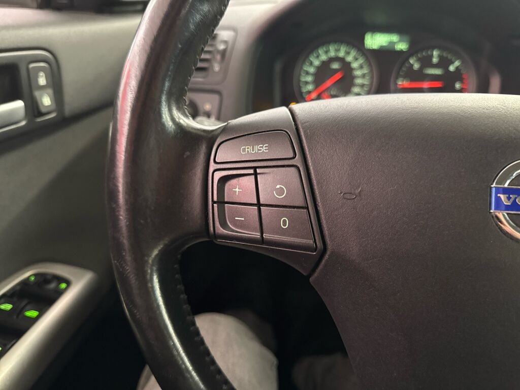 Volvo V50 2009 Harmaa