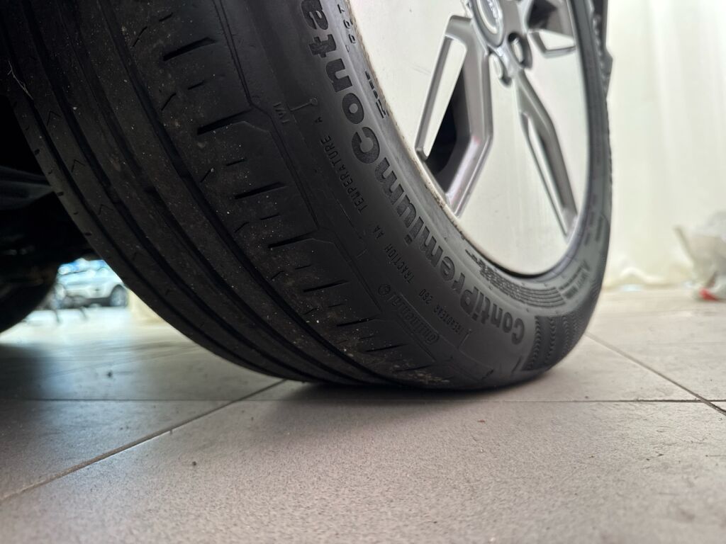 Volvo V50 2009 Harmaa