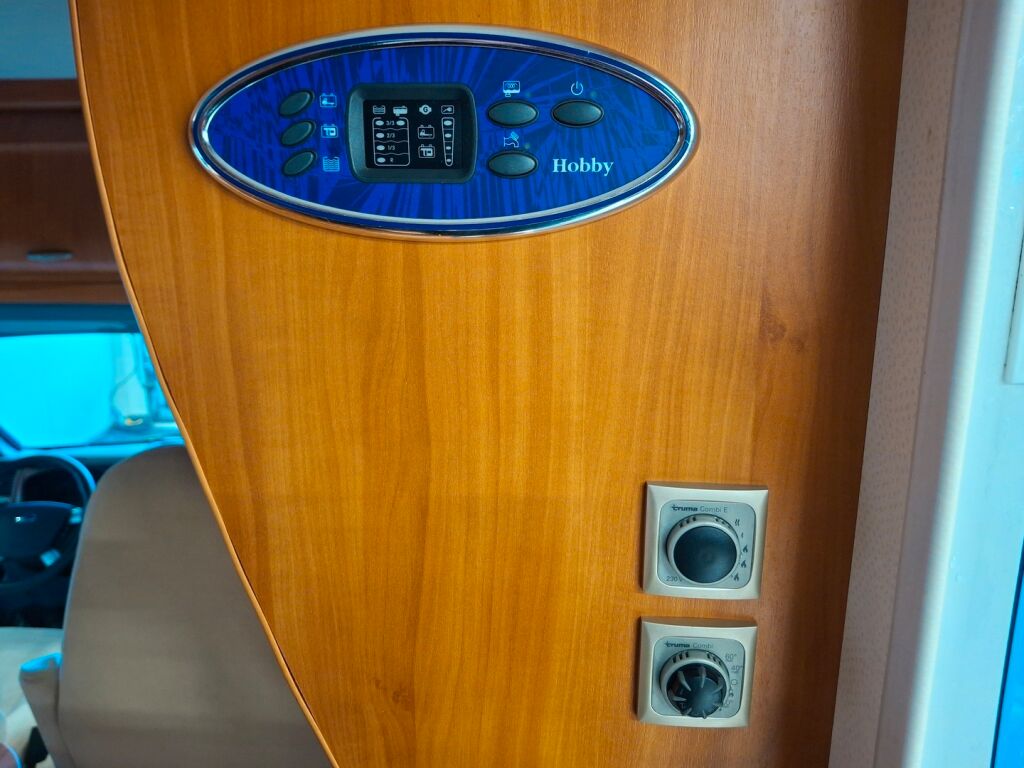 Hobby T 600 FC 2009 Valkoinen