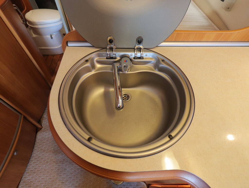 Hobby T 600 FC 2009 Valkoinen