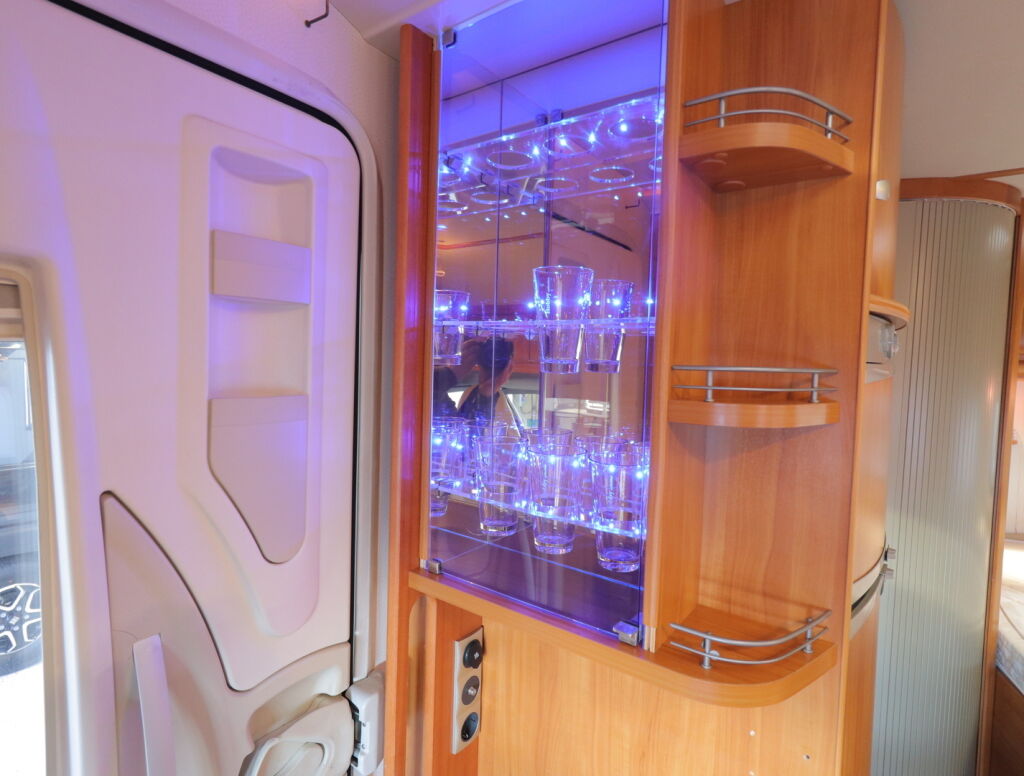 Hobby T 600 FC 2009 Valkoinen