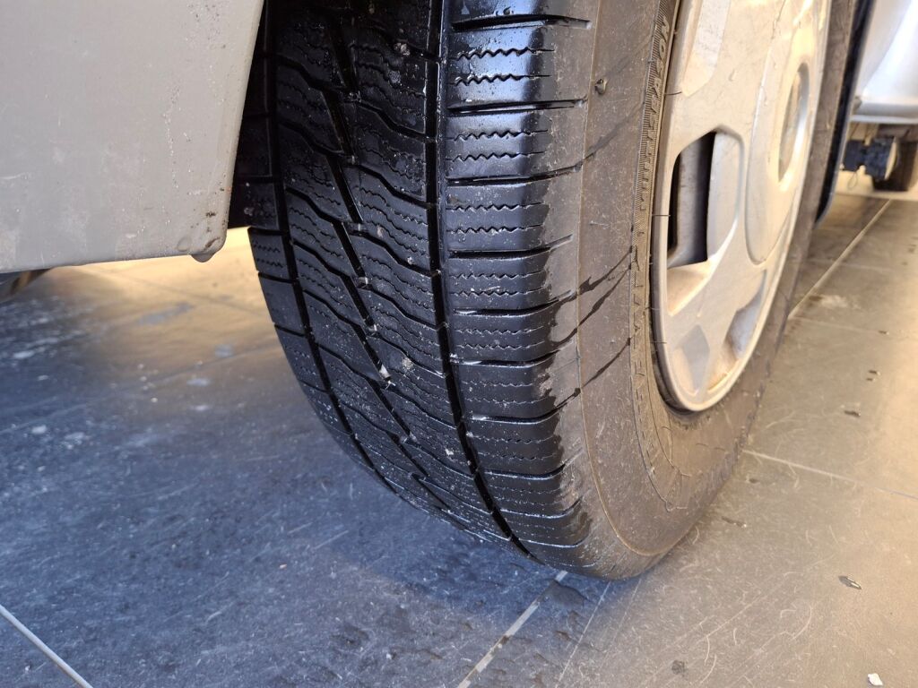 Hobby T 600 FC 2009 Valkoinen