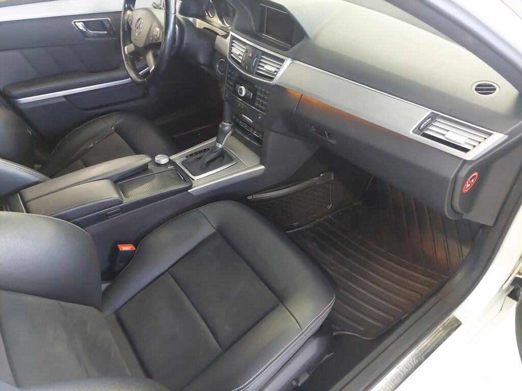 Mercedes-Benz E 2009 Valkoinen