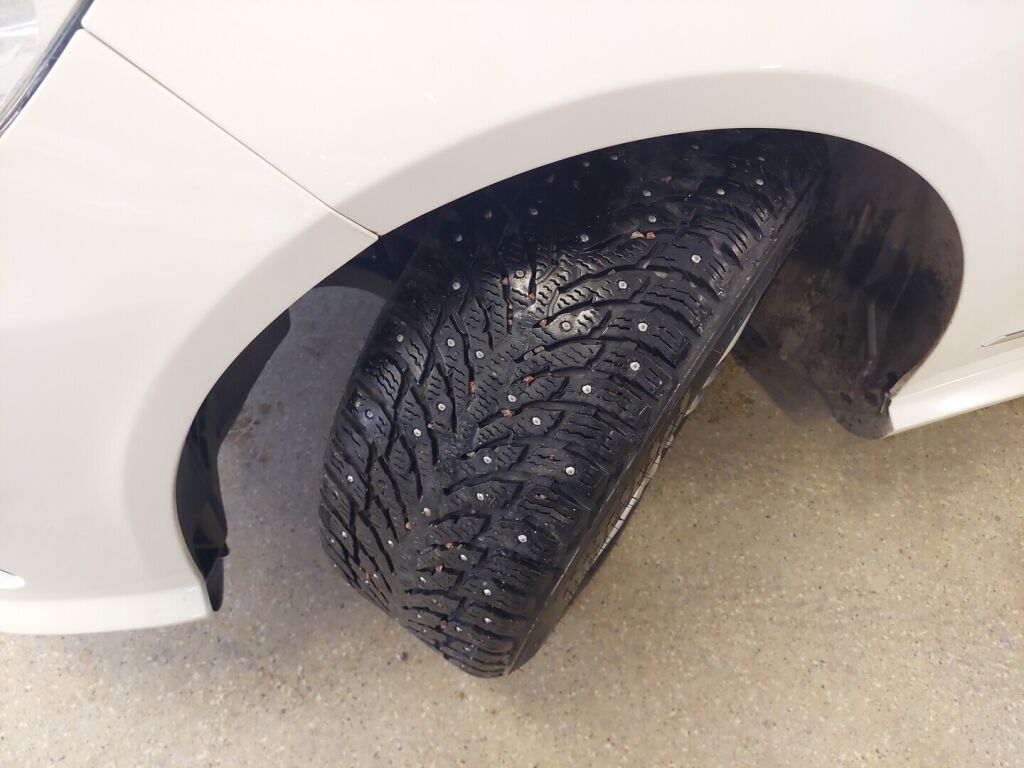 Mercedes-Benz E 2009 Valkoinen