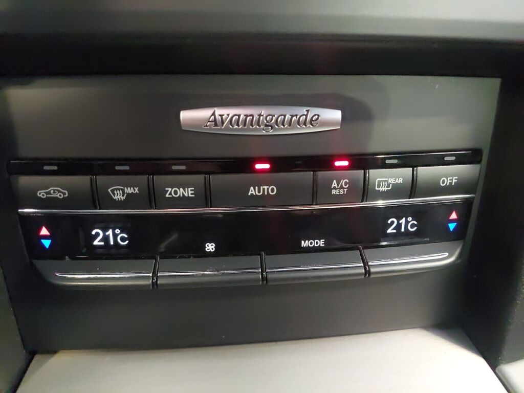 Mercedes-Benz E 2009 Valkoinen