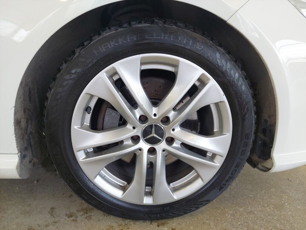 Mercedes-Benz E 2009 Valkoinen