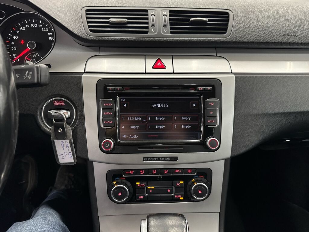 Volkswagen Passat CC 2009 Valkoinen