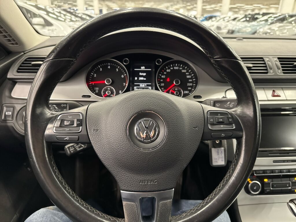Volkswagen Passat CC 2009 Valkoinen