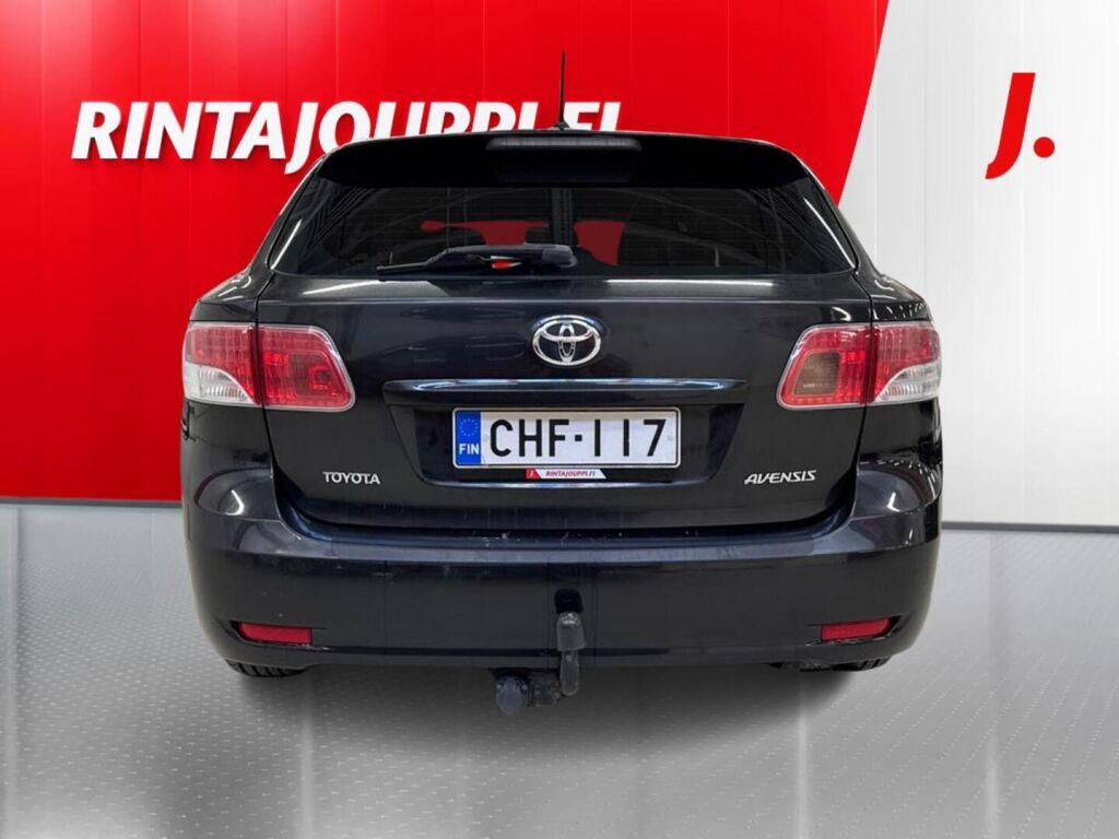 Toyota Avensis 2010 Musta