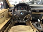 BMW 320 2009 Punainen
