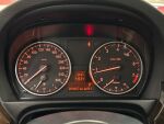 BMW 320 2009 Punainen