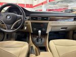 BMW 320 2009 Punainen