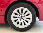 BMW 320 2009 Punainen