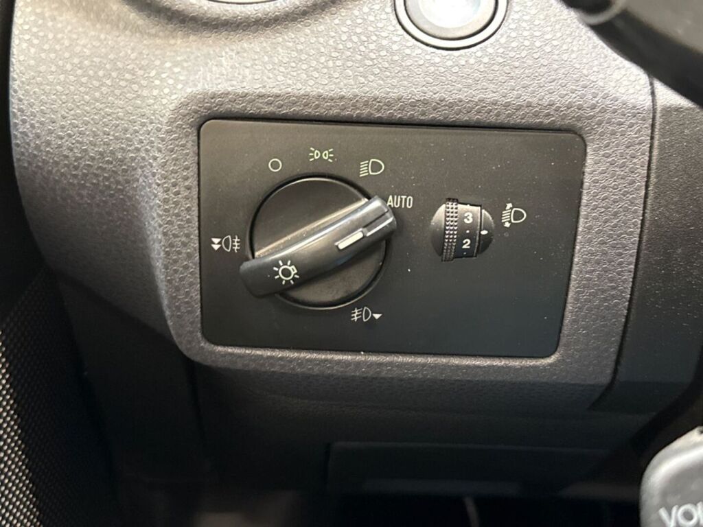 Ford Fiesta 2006 Harmaa