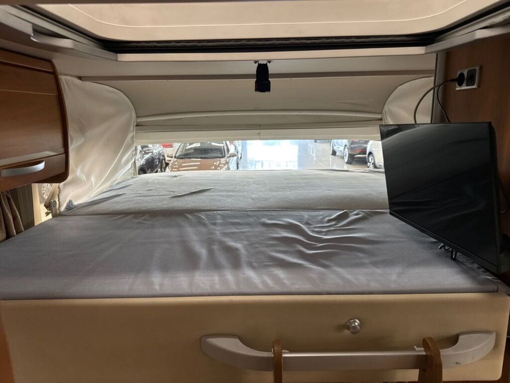 Hymer EXSIS-i 572 2009 Harmaa