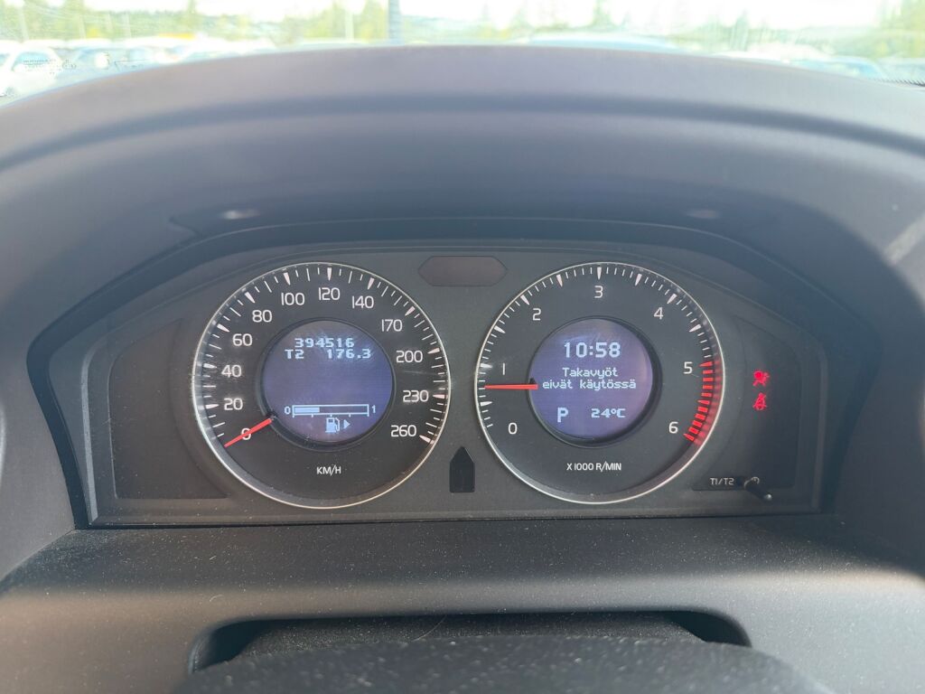 Volvo XC60 2009 Musta