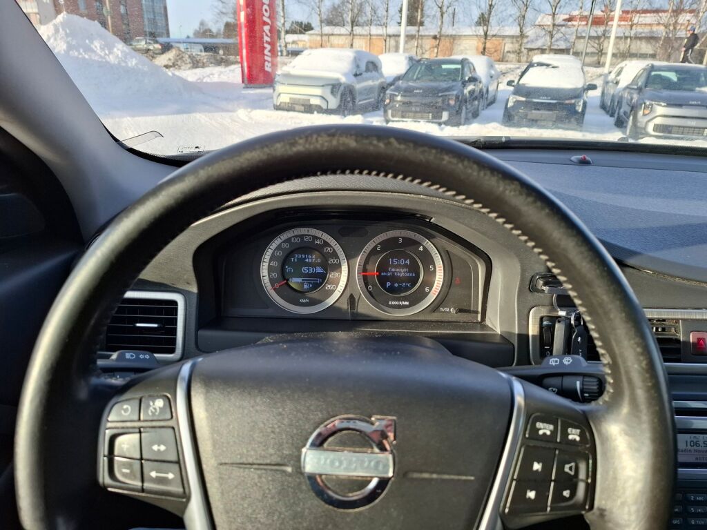 Volvo V70 2009 Ruskea (beige)