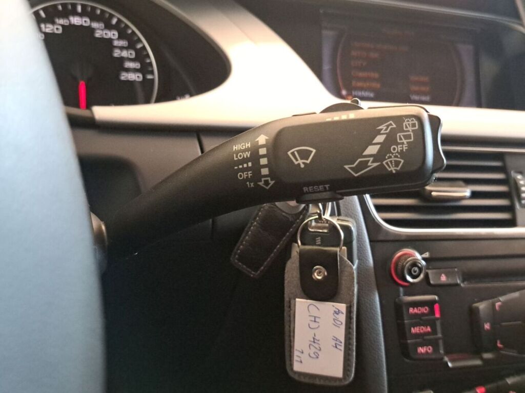 Audi A4 2009 Valkoinen