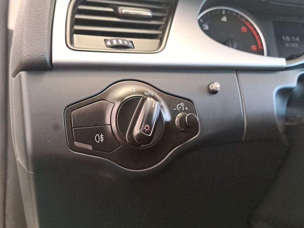 Audi A4 2009 Valkoinen
