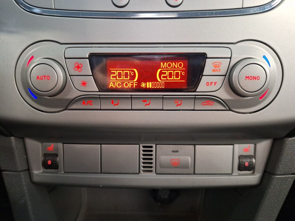 Ford Focus 2009 Harmaa