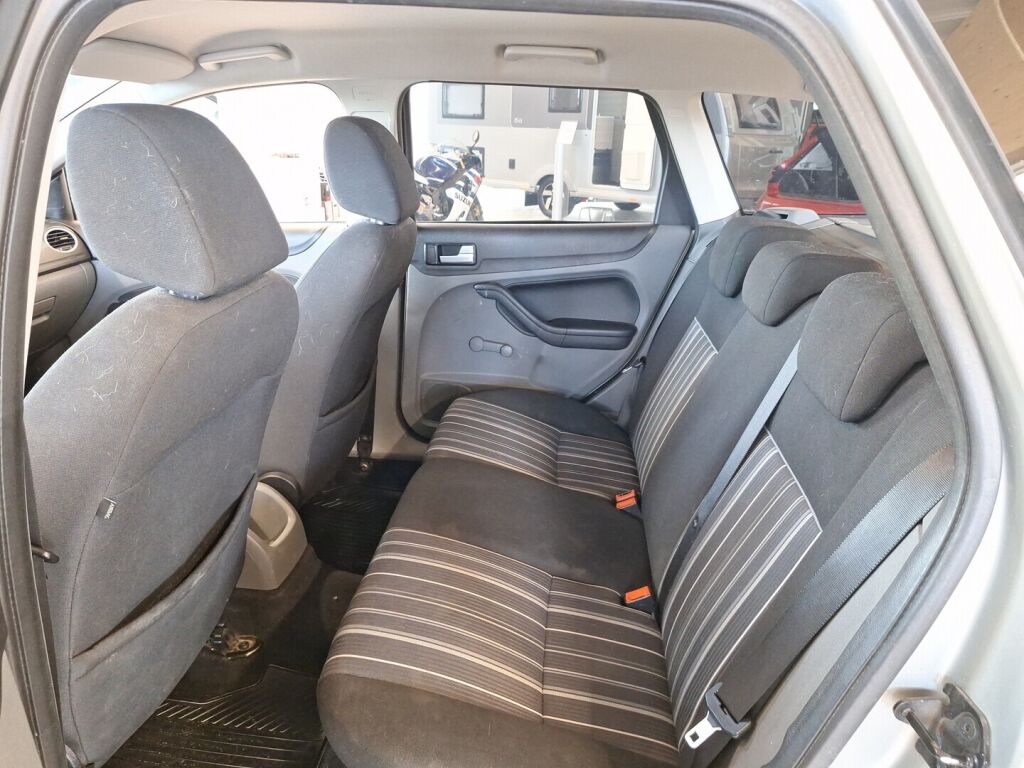 Ford Focus 2009 Harmaa