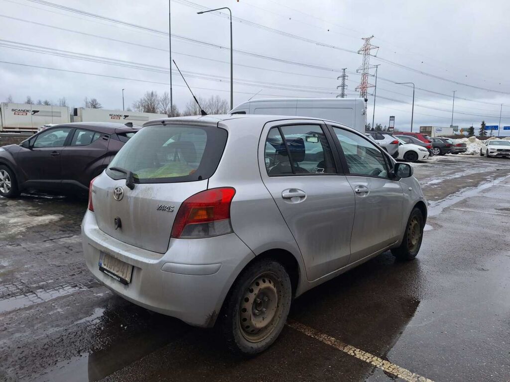 Toyota Yaris 2009 Hopea