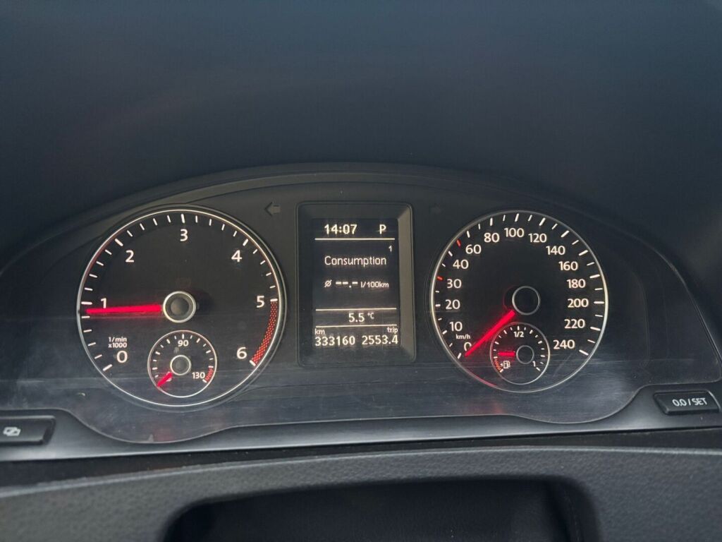 Volkswagen Transporter 2010 Musta