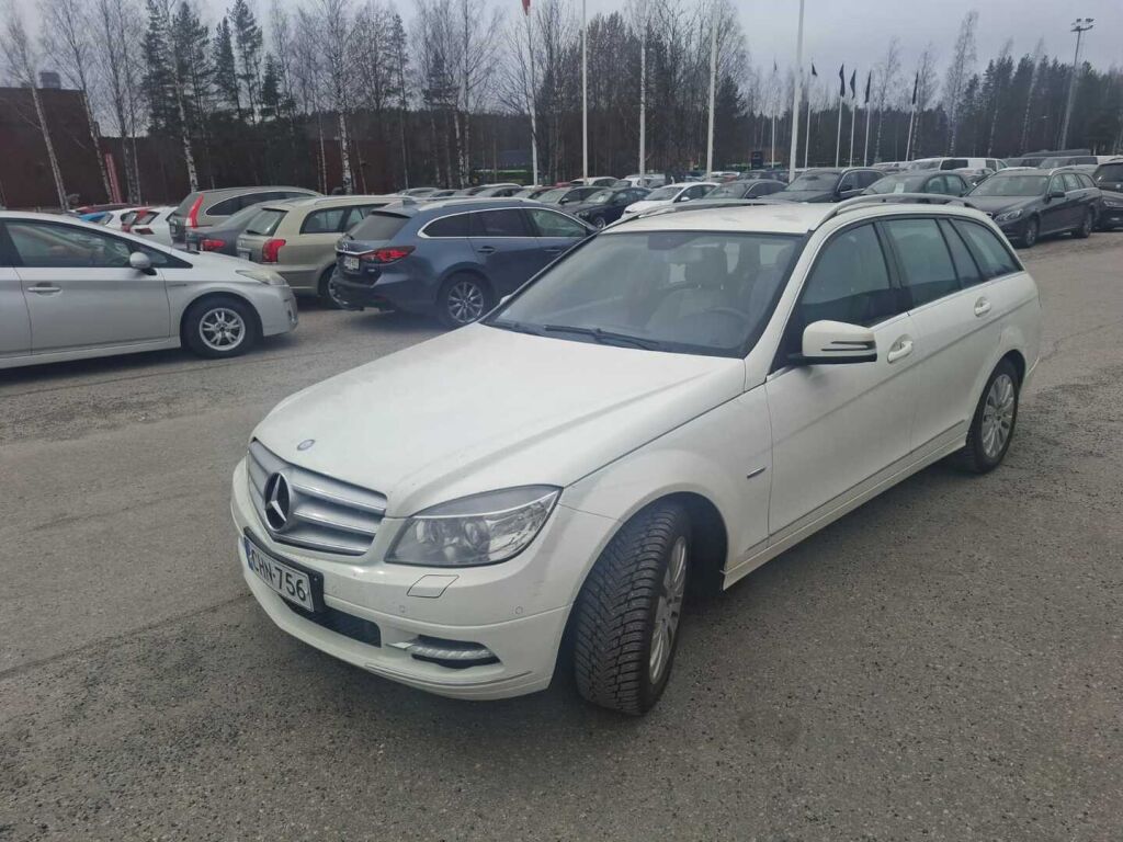Mercedes-Benz C 2010 Valkoinen