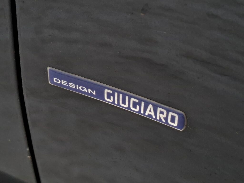 Alfa Romeo 159 2010 Musta