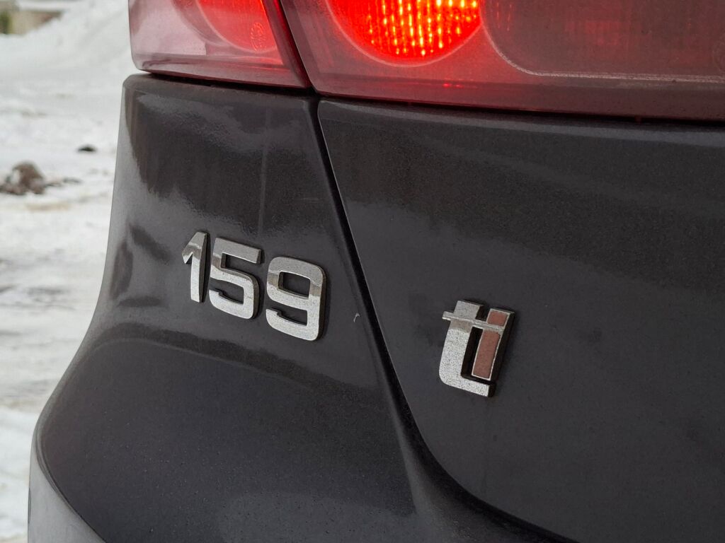 Alfa Romeo 159 2010 Musta