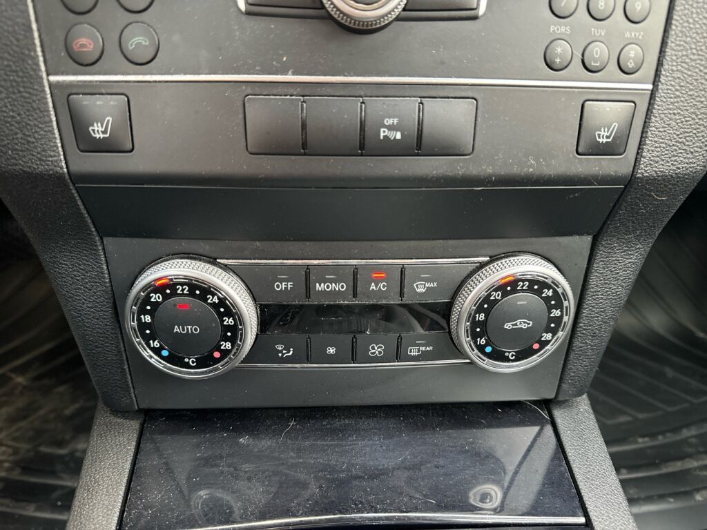 Mercedes-Benz GLK 2010 Harmaa