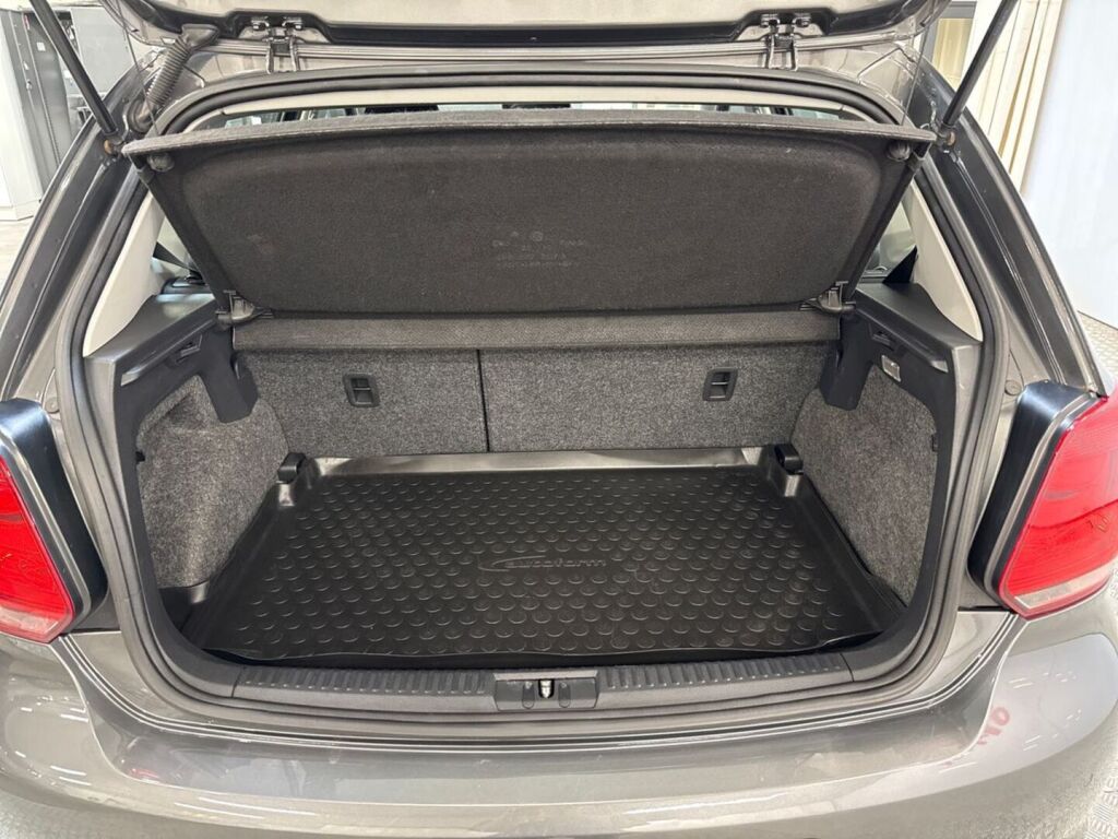 Volkswagen Polo 2010 Harmaa