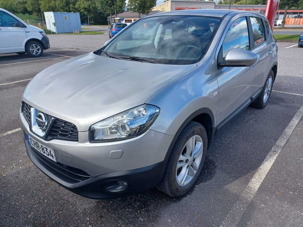 Nissan Qashqai 2010 Hopea