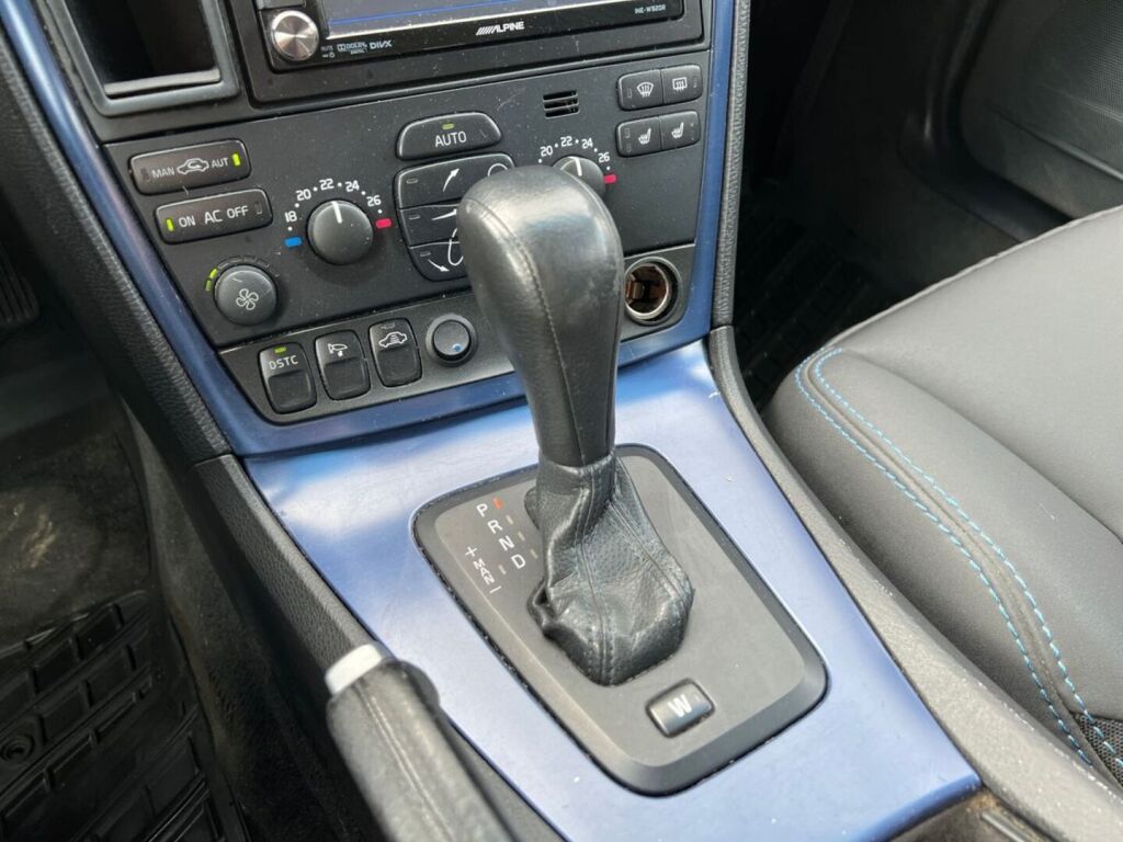 Volvo V70 2005 Sininen
