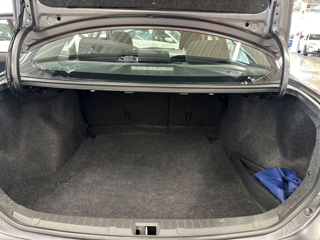 Toyota Corolla 2011 Harmaa