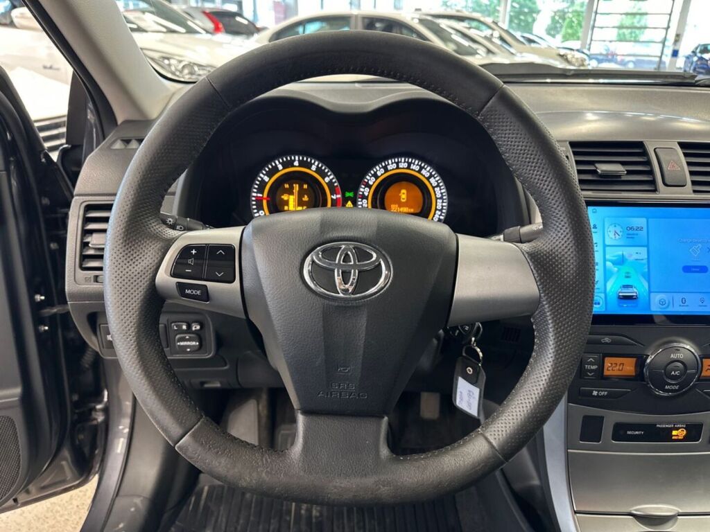 Toyota Corolla 2011 Harmaa