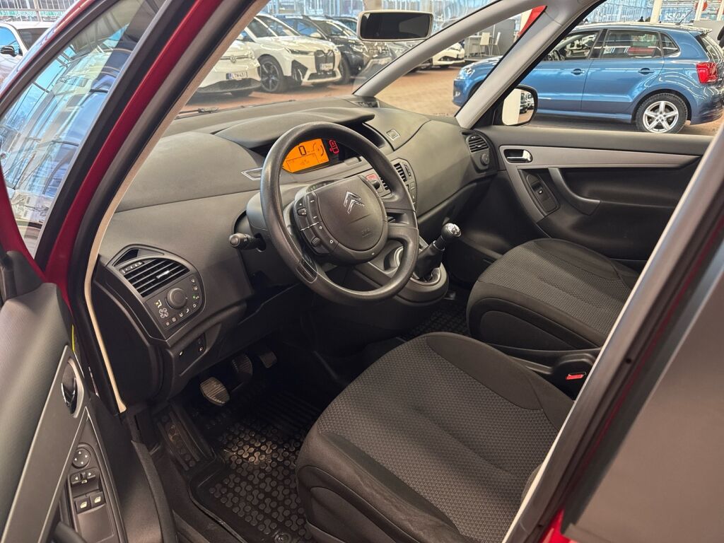 Citroen C4 Picasso 2010 Punainen