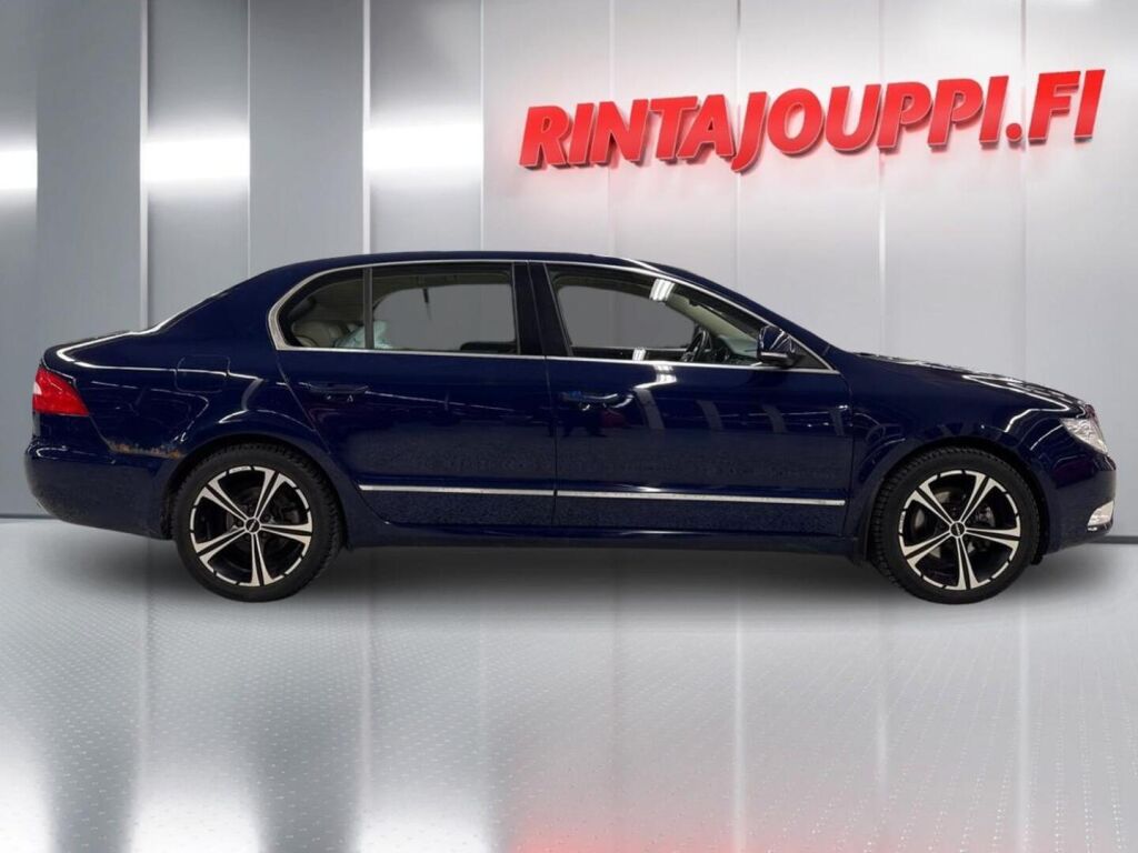Skoda Superb 2010 Sininen