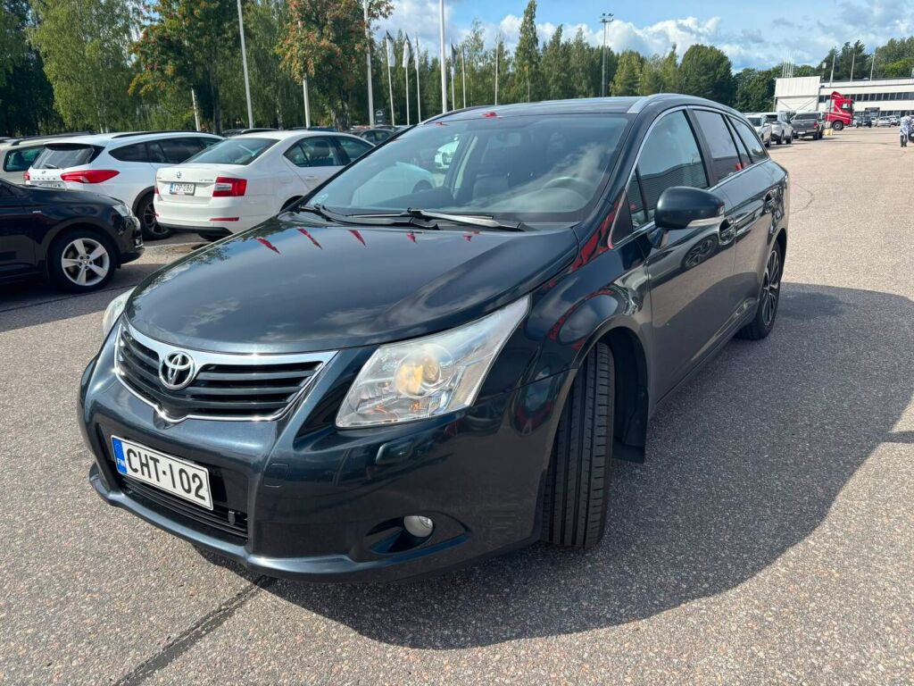 Toyota Avensis 2010 Harmaa