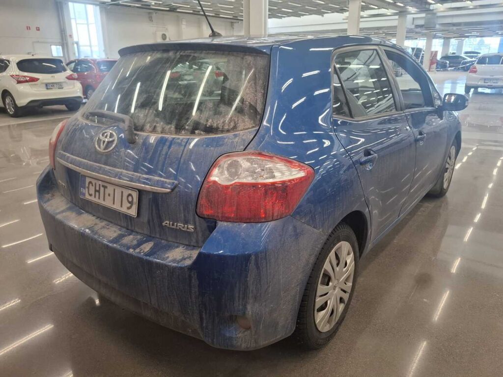 Toyota Auris 2010 Sininen