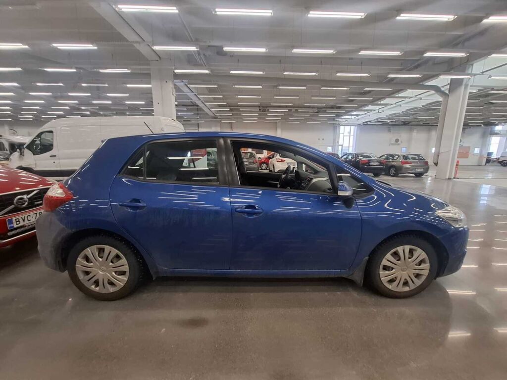 Toyota Auris 2010 Sininen