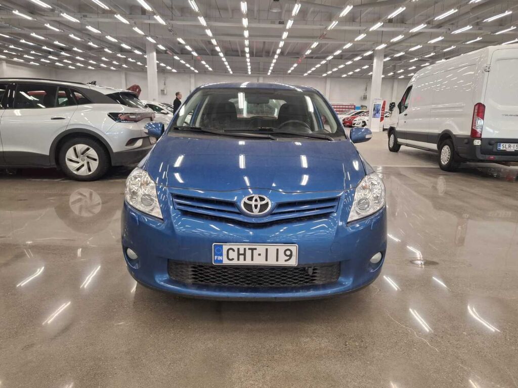 Toyota Auris 2010 Sininen