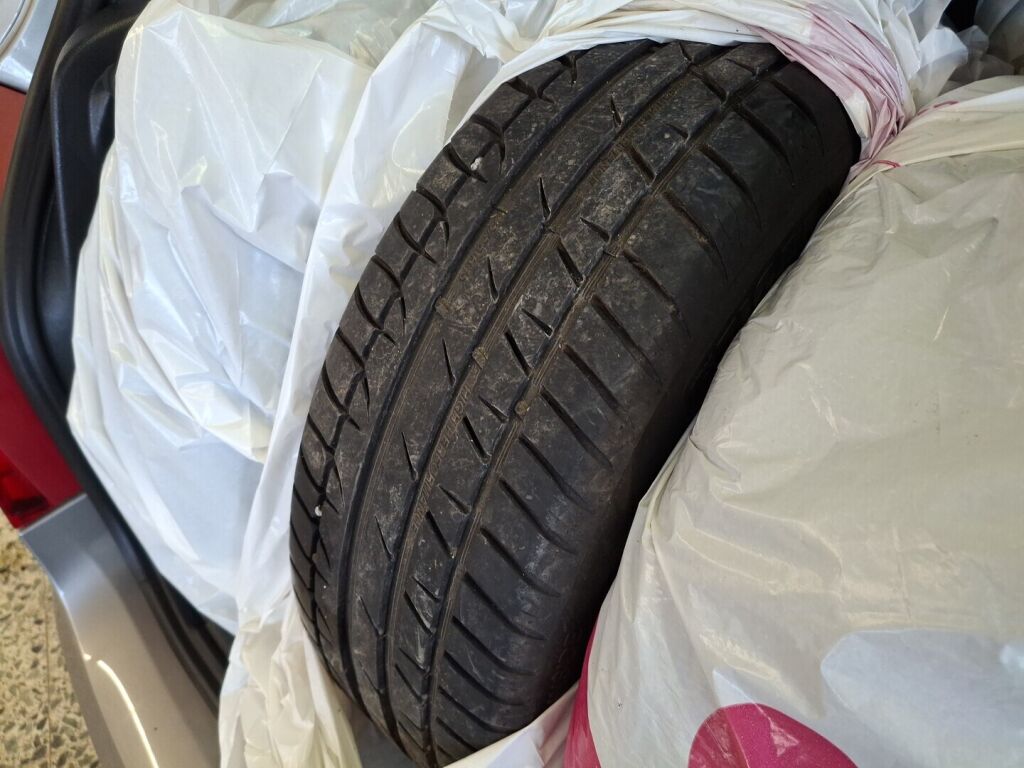 Skoda Fabia 2011 Ruskea (beige)