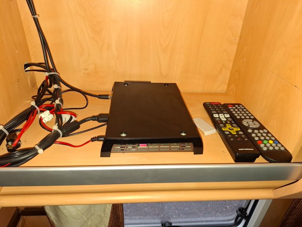 Sunlight T66 2010 Valkoinen