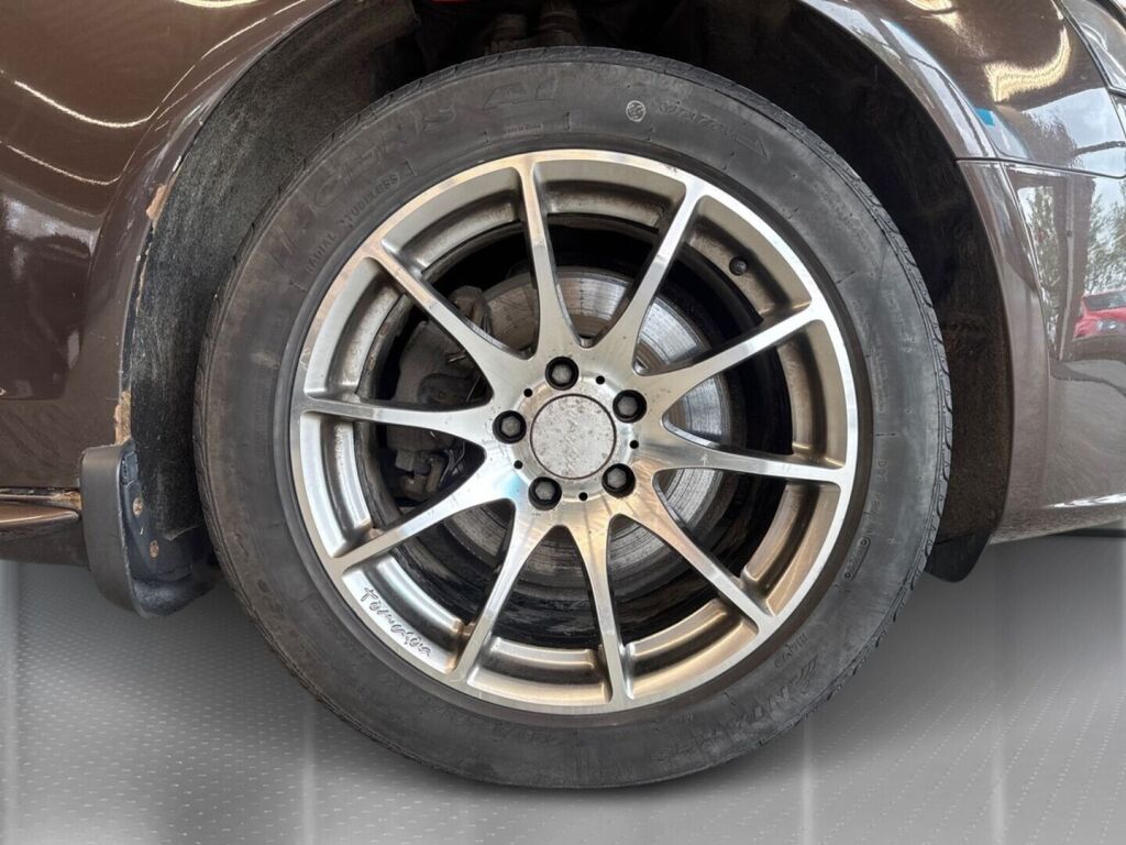 Audi A4 2010 Ruskea (beige)