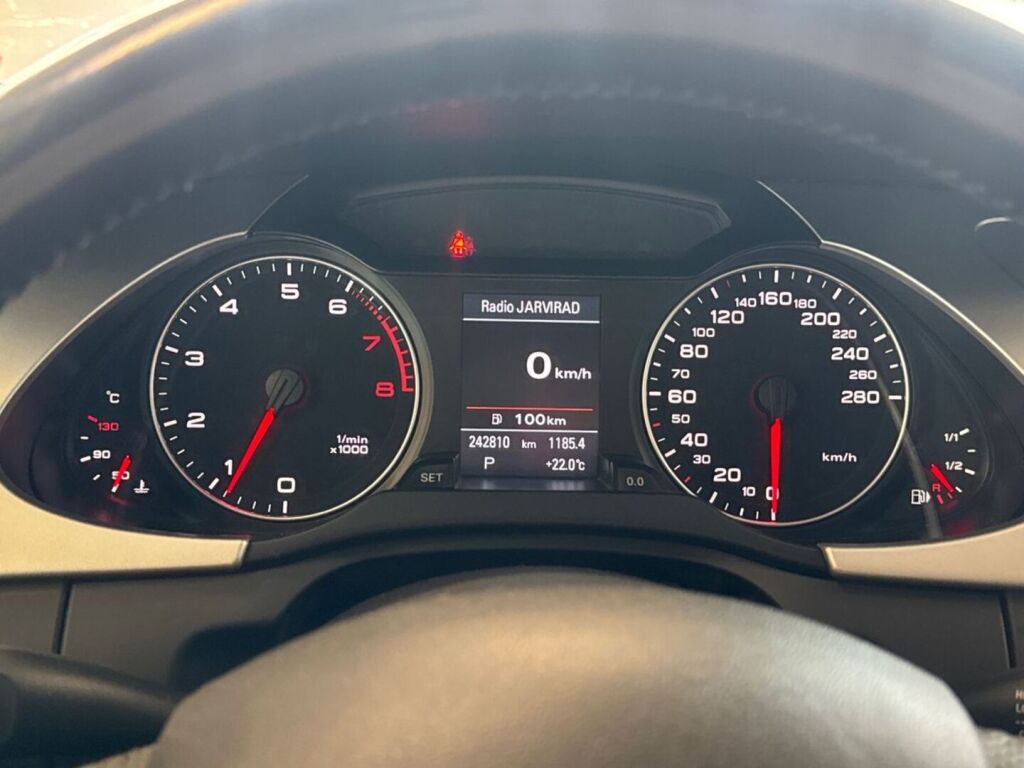 Audi A4 2010 Ruskea (beige)
