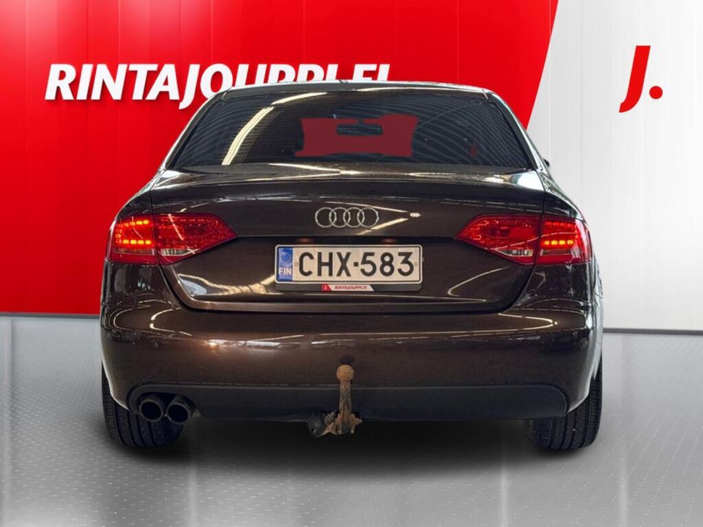 Audi A4 2010 Ruskea (beige)