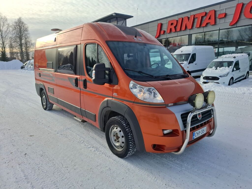 Adria Twin 600 SP 2011 Oranssi