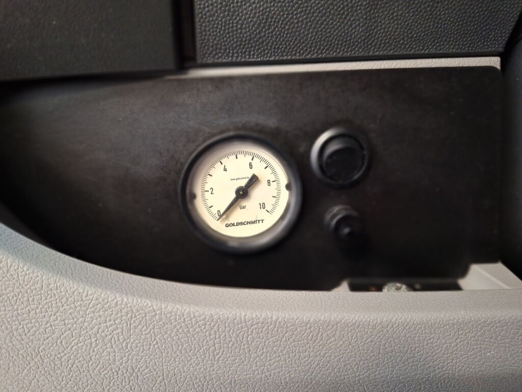 Adria Twin 600 SP 2011 Oranssi