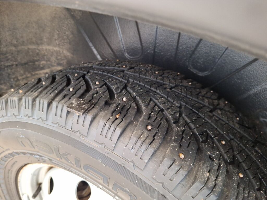 Adria Twin 600 SP 2011 Oranssi